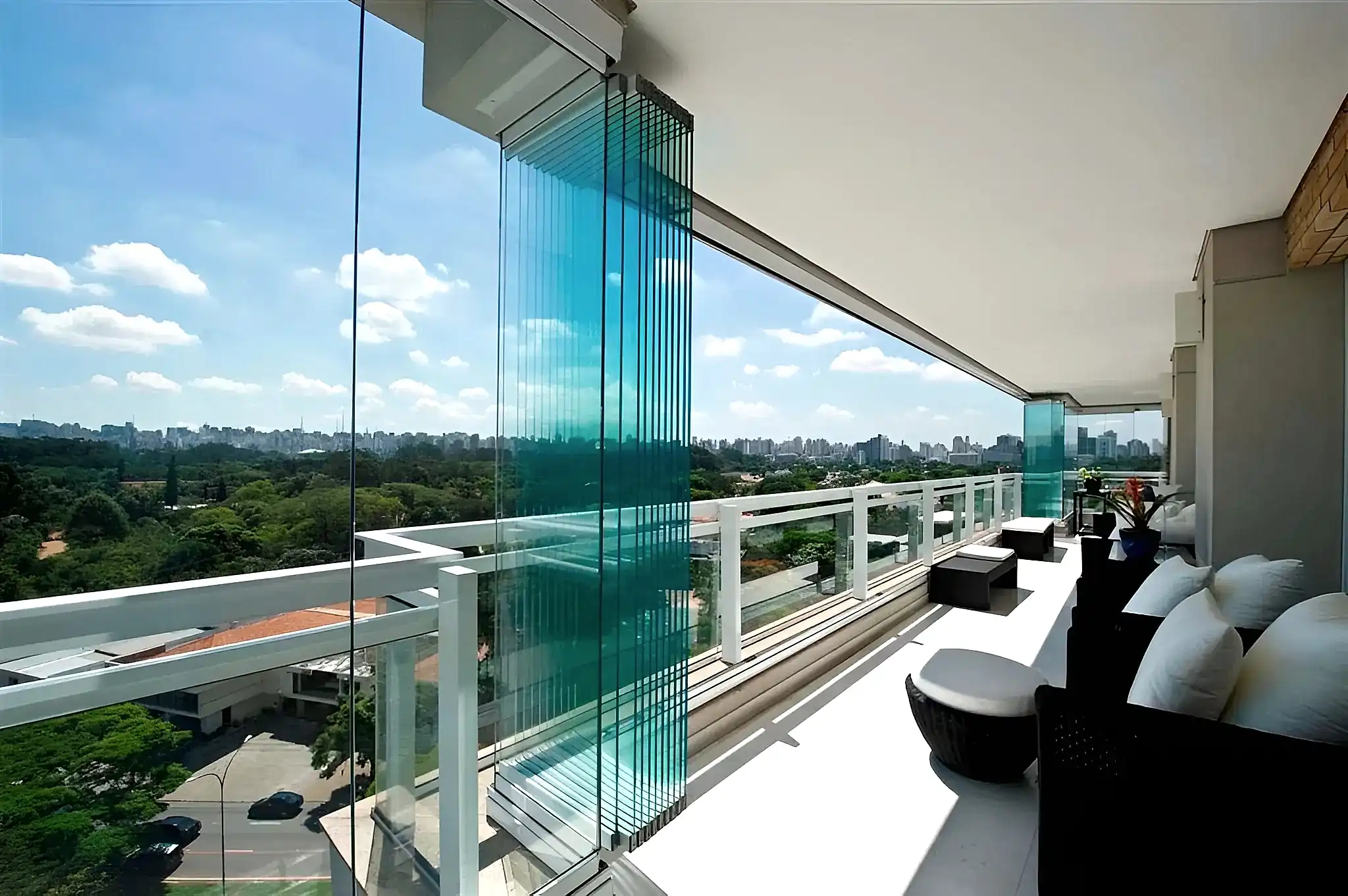 Karşıyaka Cam Balkon